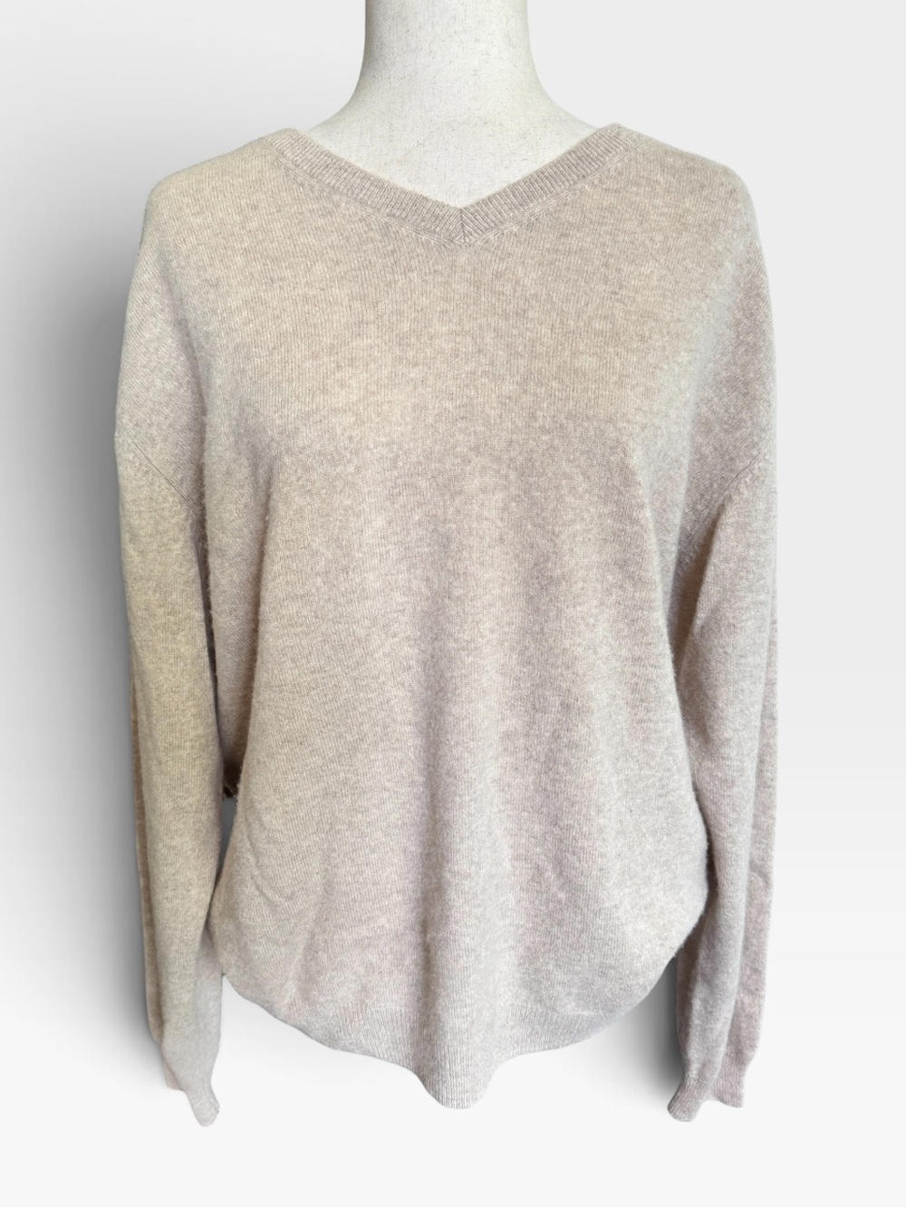 Pronto Uomo Cashmere V-Neck Sweater in Light Beige